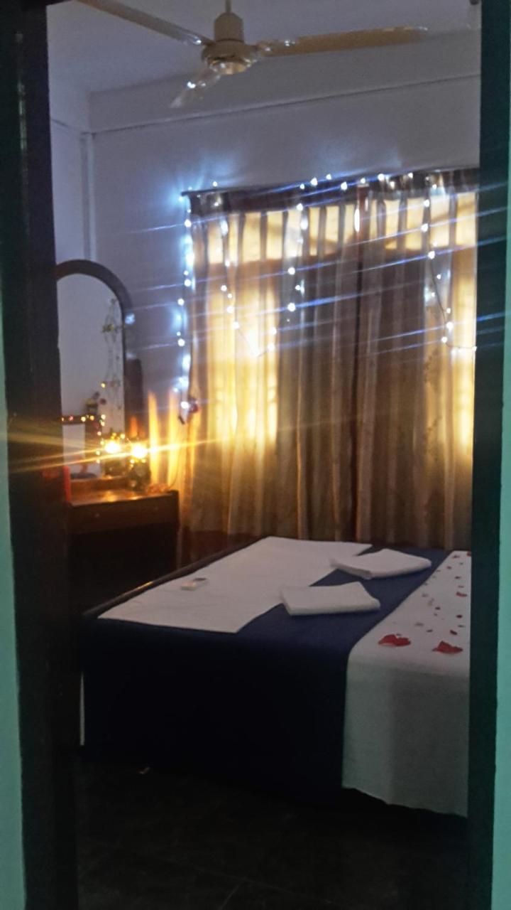 Hotel Blue Whale 자프나 외부 사진
